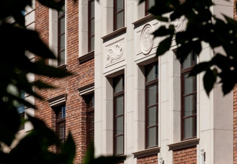 �� Barkli Virgin House, �. �������������