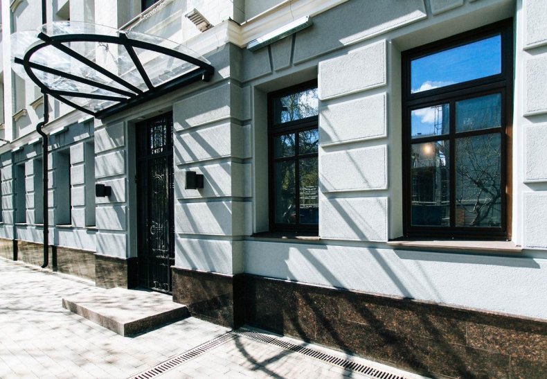 �� The Pleasant House (�������� ����), �. ������������